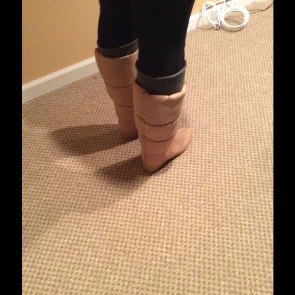 Below the Knee boots size 10B - Picture 4 of 4