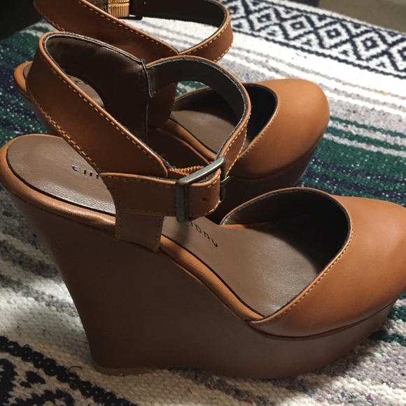 Chinese Laundry Mary Jane Platform Wedge