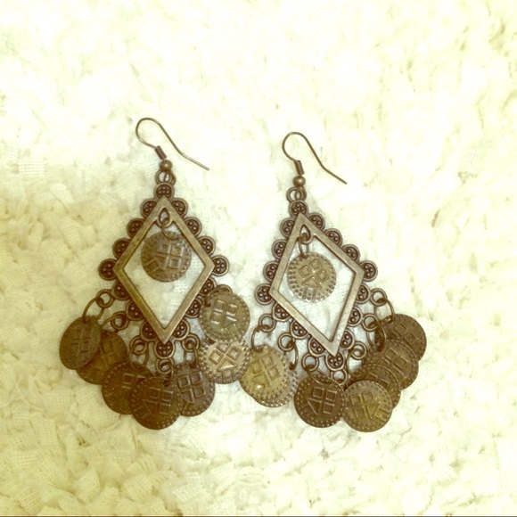 Vintage Super cute chandelier earrings