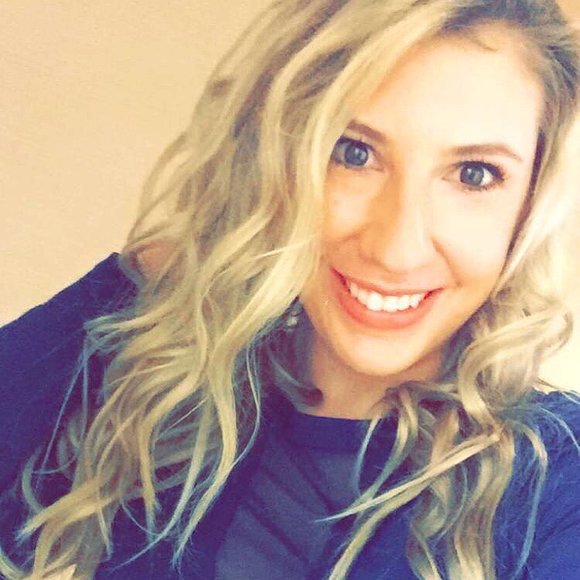 Meet your Posher, Alexandra - Picture 1 of 1