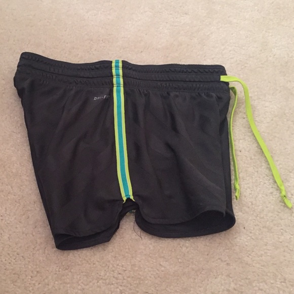 Woman's Nike Shorts - Picture 3 of 4