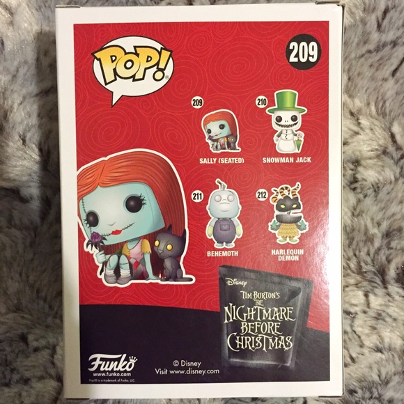 Funko Pop NYCC 2016 Seated Sally Vinyl Figure - Picture 4 of 4