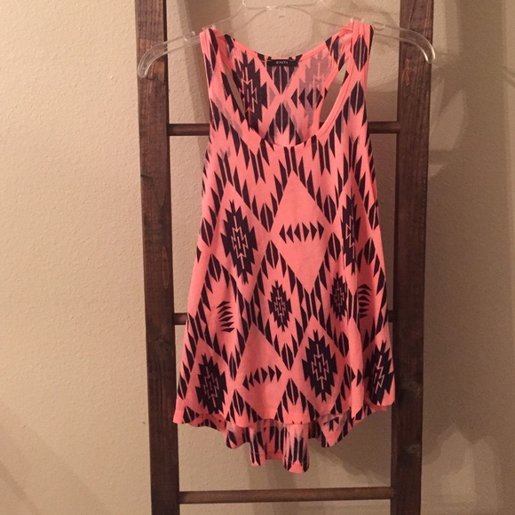 Coral and black printed tank-top
