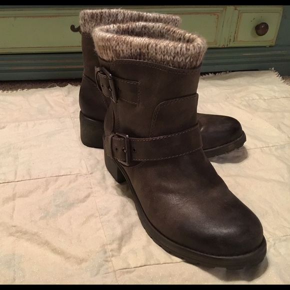 Roxy Shoes - ROXY bootie - Size 8.5