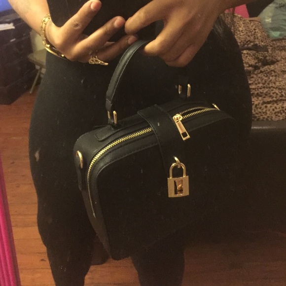 Fancy purses - Picture 3 of 3