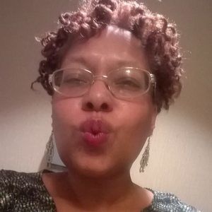 Meet your Posher, Cassandra