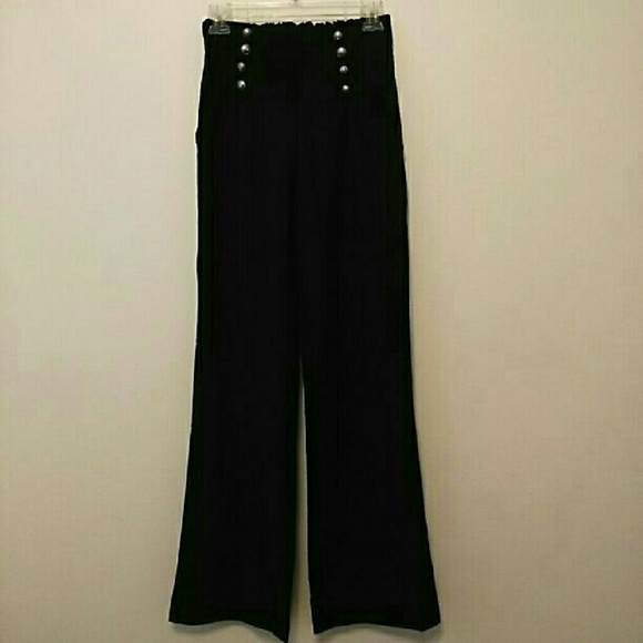 High waist Pants with button detailing
