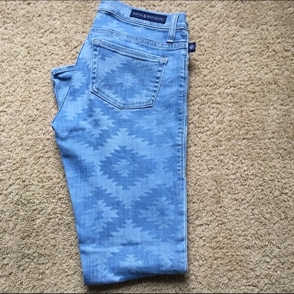 ❌SOLD❌ Aztec Jeans - Picture 3 of 3
