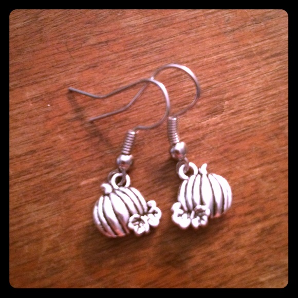 🎃 Pumpkin Earrings