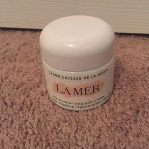 La Mer moisturizing soft cream
