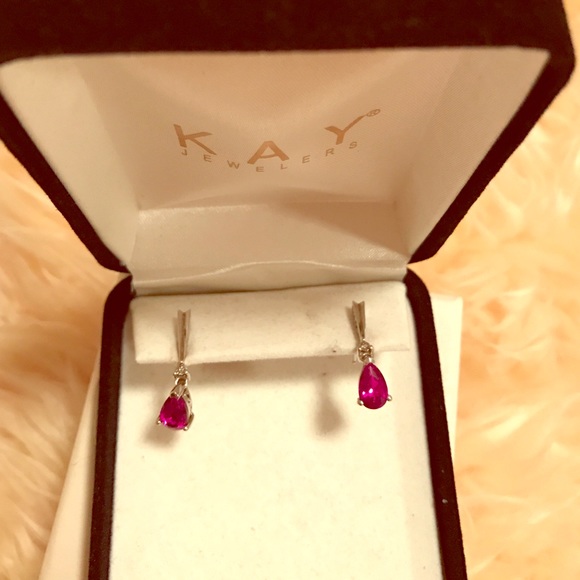 Ruby earring 925
