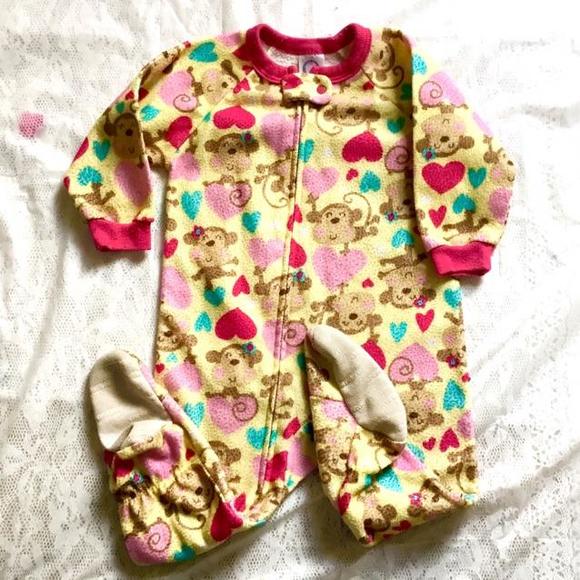 💗🆕GERBER 18m footed bodysuit❤️❤️