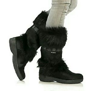 Skandia fur boots
