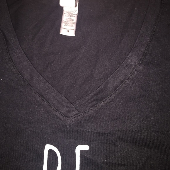 BE FREE VNECK!! - Picture 4 of 4