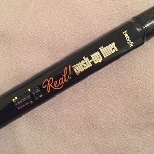 They're Real! Push-up liner by Benefit