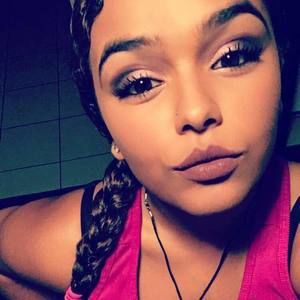 Meet your Posher, Deanna