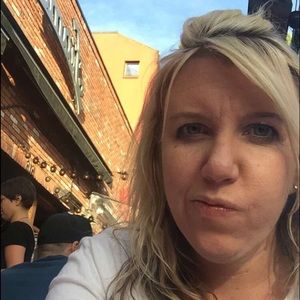 Meet your Posher, Jackie