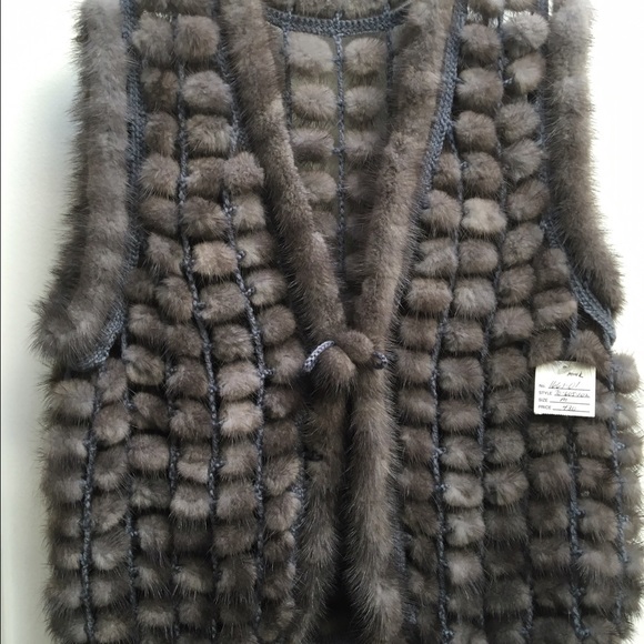 🎁Mink hand knitted vest.