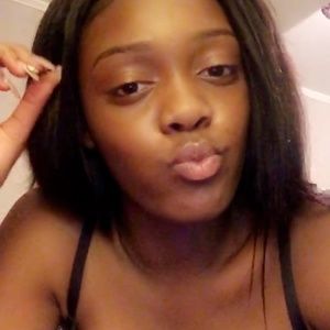 Meet your Posher, Jynai