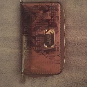 Michael Kors metallic silver wallet