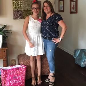 Meet your Posher, Lori