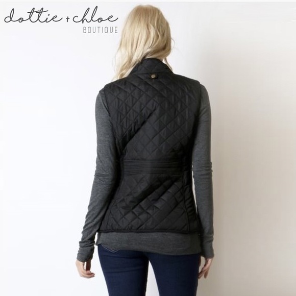 LAST ONE! Quilted Sleeveless Vest - Picture 2 of 6