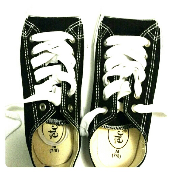 rue21 converse