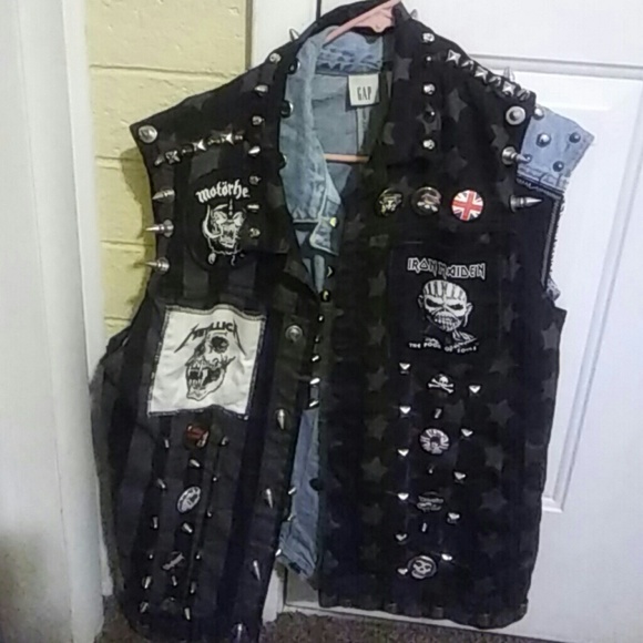 Vest - Picture 2 of 3