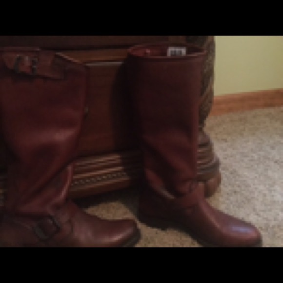 Frey boots - Picture 4 of 4