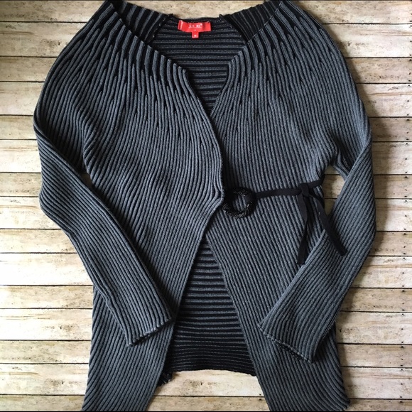 LO RI Cardigan - Picture 2 of 5