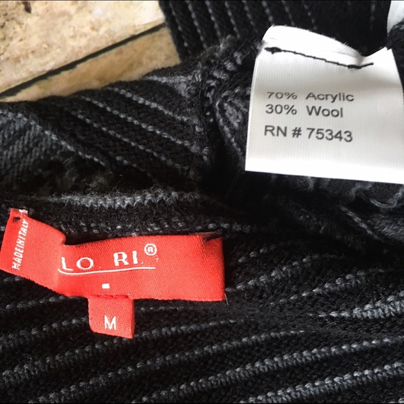 LO RI Cardigan - Picture 3 of 5