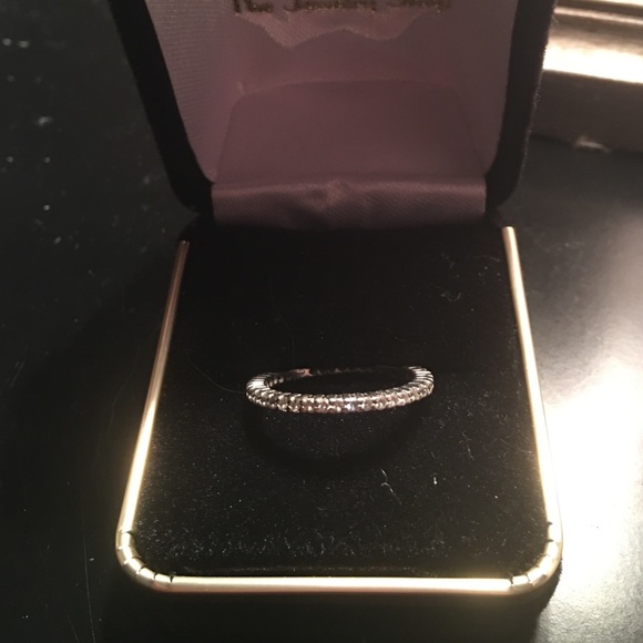 1 carat diamond eternity band. Size 7 1/2