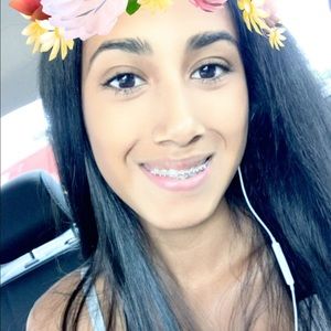 Meet your Posher, Karina