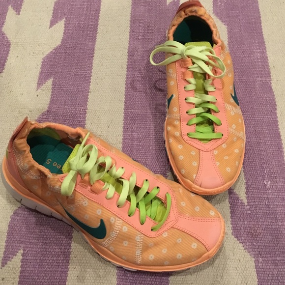 Polk a Dot Free 5 Nike's