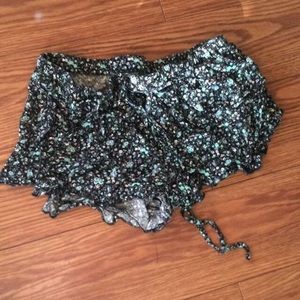 loose brandy melville shorts