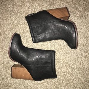 🆕 Chunky Heel Booties By Torrid