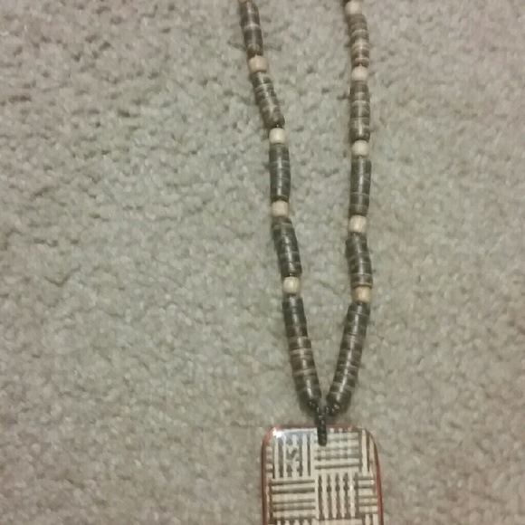 Jewelry - Picture 3 of 4
