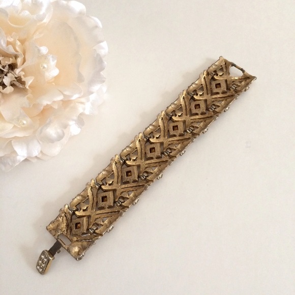 Vintage Edwardian Style Gold Bracelet / Cuff - Picture 4 of 6