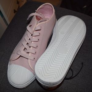 NEW Blush canvas casual shoes