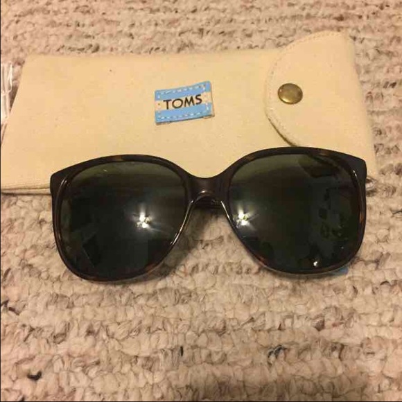 TOMS Sunglasses