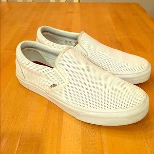 Women's 8.5 Vans classic slip on sneaker