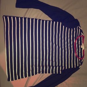 Black long sleeve w white stripes