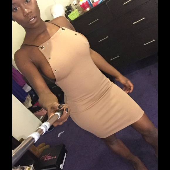 Petite Emma Eyelet Detail Bodycon Mini Dress - Picture 2 of 4