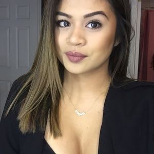 Meet your Posher, Monica