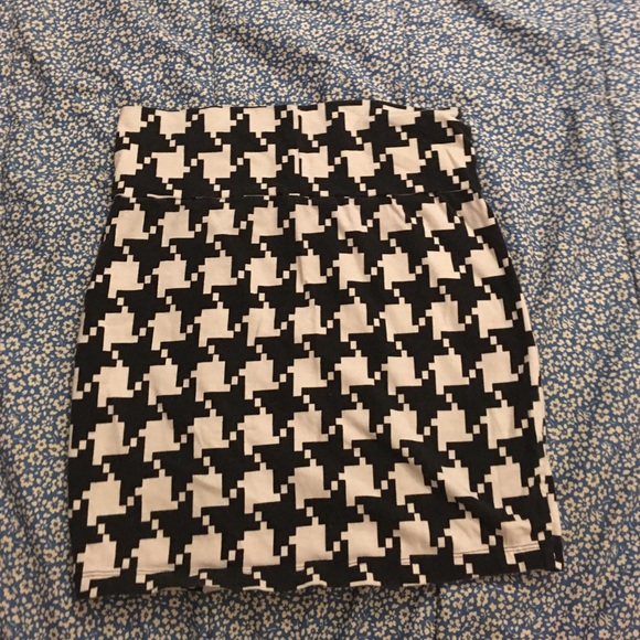 Houndstooth Bodycon Skirt