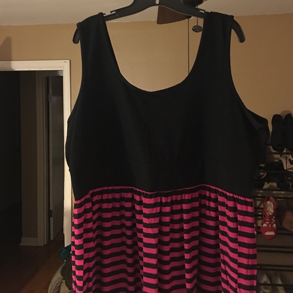Black and pink Torrid dress