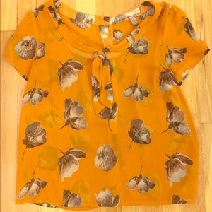 Floral bow blouse with buttons