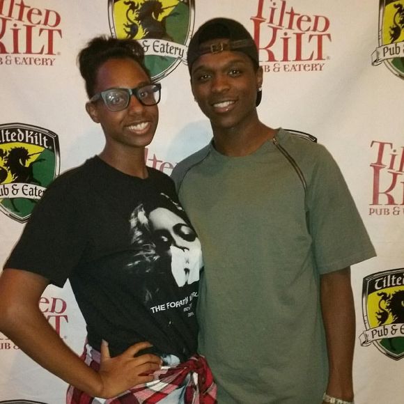 Meet your Posher, Essence