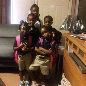 Meet your Posher, Elaine