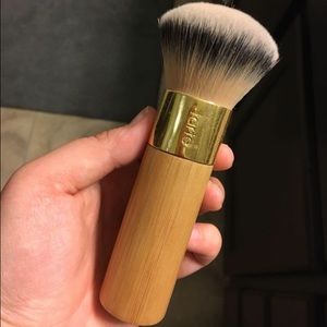 Tarte makeup brush